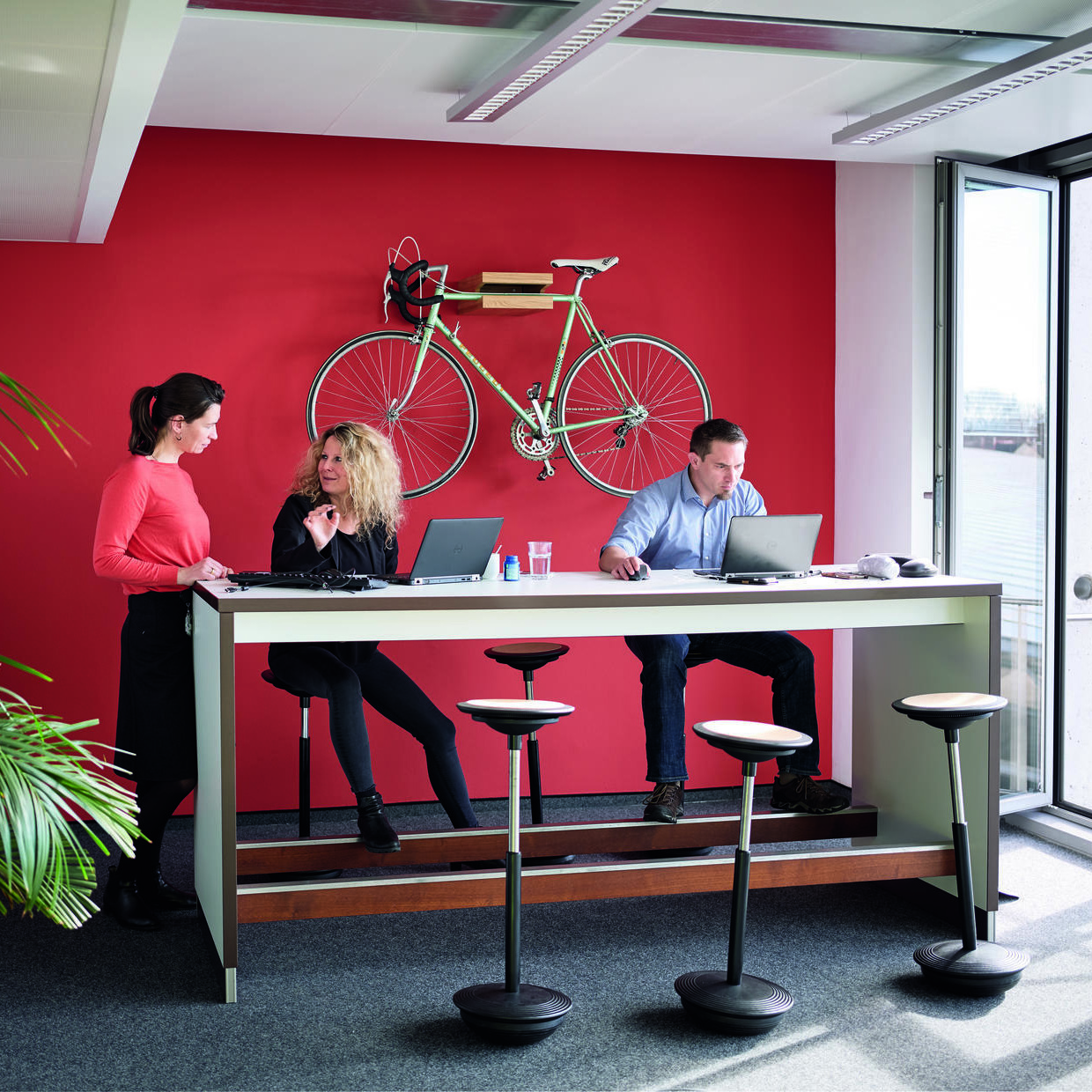 STITZ 2 by Wilkhahn 002